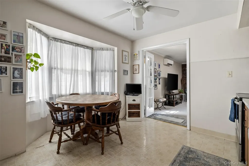 190 Cottage Boulevard Hicksville NY 11801