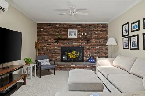 190 Cottage Boulevard Hicksville NY 11801