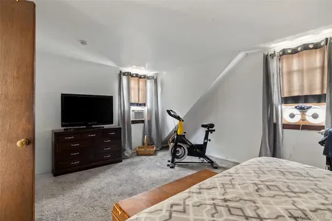 190 Cottage Boulevard Hicksville NY 11801