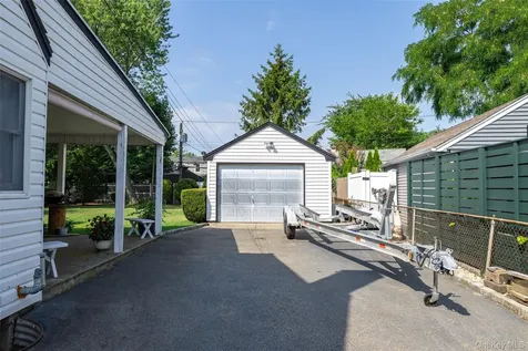 190 Cottage Boulevard Hicksville NY 11801