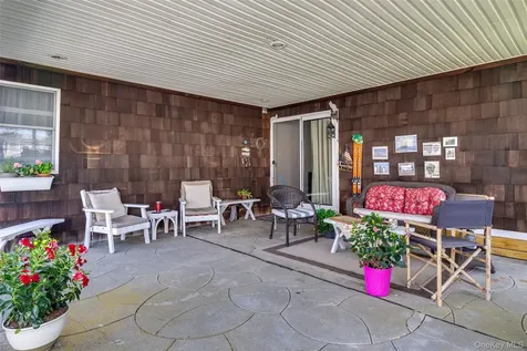190 Cottage Boulevard Hicksville NY 11801