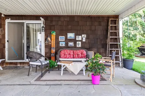 190 Cottage Boulevard Hicksville NY 11801