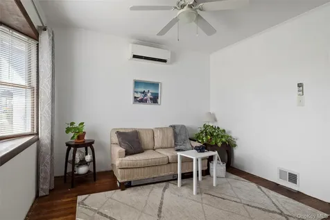 190 Cottage Boulevard Hicksville NY 11801