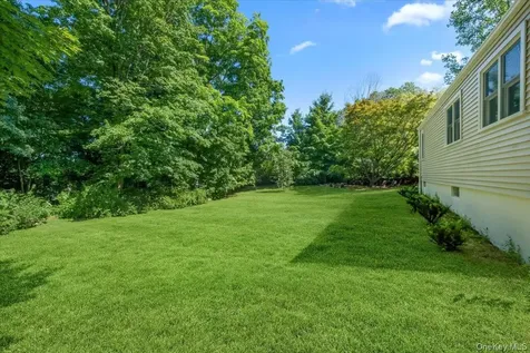 3 Gabriel Drive Cortlandt Manor NY 10567