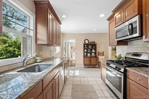 3 Gabriel Drive Cortlandt Manor NY 10567