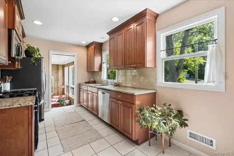 3 Gabriel Drive Cortlandt Manor NY 10567
