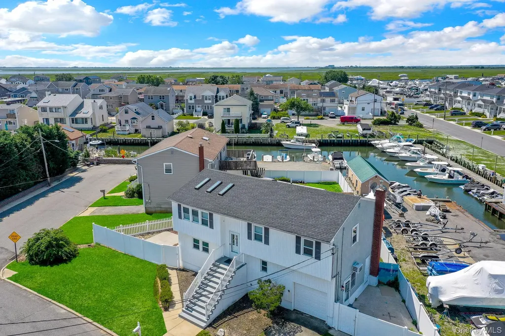 3612 Somerset Drive Seaford NY 11783