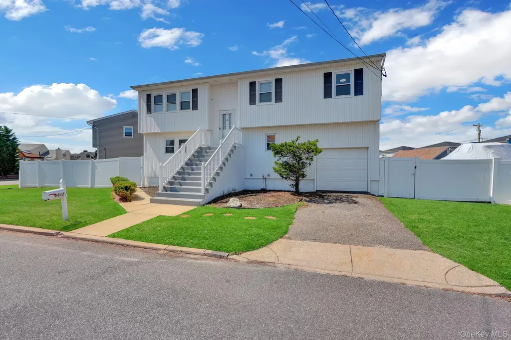 3612 Somerset Drive Seaford NY 11783