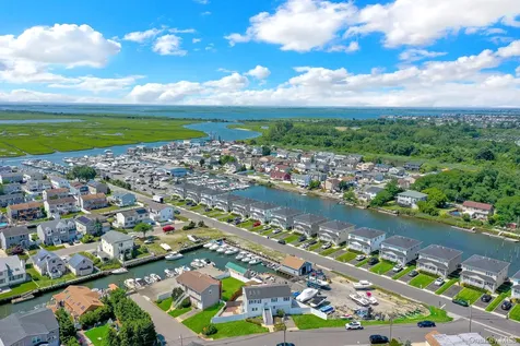 3612 Somerset Drive Seaford NY 11783