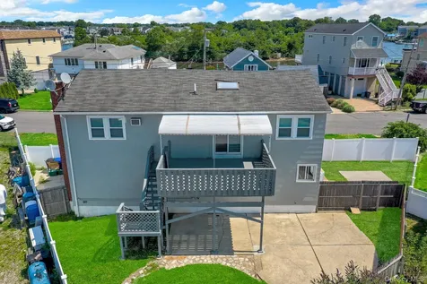 3612 Somerset Drive Seaford NY 11783
