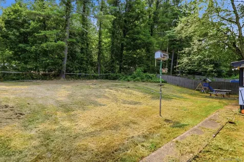 98 Dellay Avenue Kingston NY 12401
