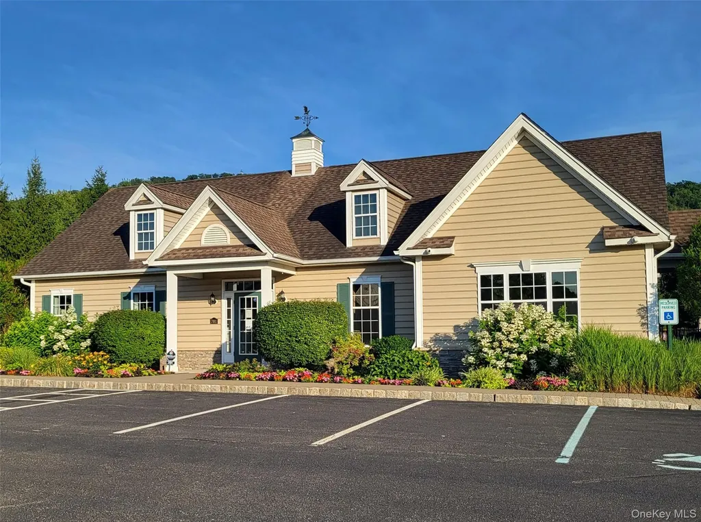 415 Vassar Place Fishkill NY 12524