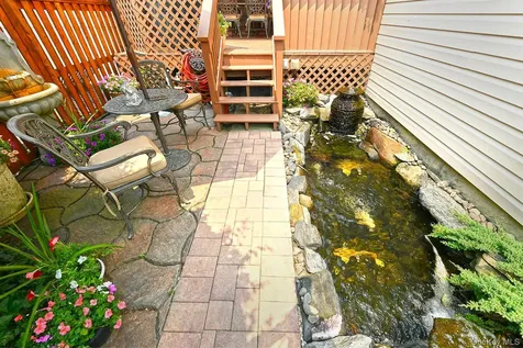 92 Bowling Lane Deer Park NY 11729