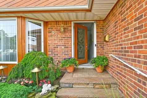 92 Bowling Lane Deer Park NY 11729