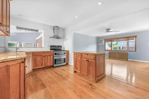 9 Tudor Road Farmingdale NY 11735