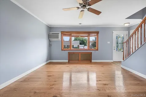 9 Tudor Road Farmingdale NY 11735