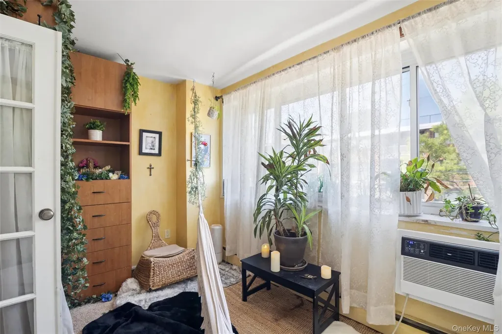 101 Clinton Avenue Mineola NY 11501