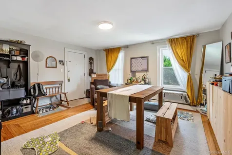 10-24 Conway Place Kingston NY 12401