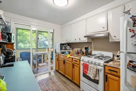 10-24 Conway Place Kingston NY 12401