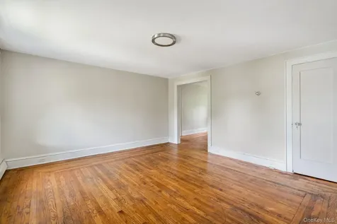 10-24 Conway Place Kingston NY 12401