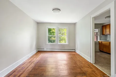 10-24 Conway Place Kingston NY 12401
