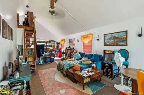 10-24 Conway Place Kingston NY 12401