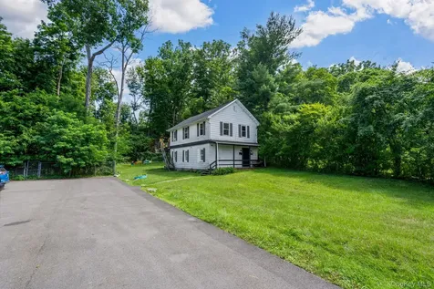 10-24 Conway Place Kingston NY 12401