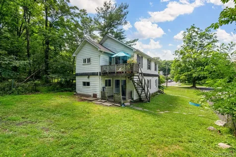 10-24 Conway Place Kingston NY 12401