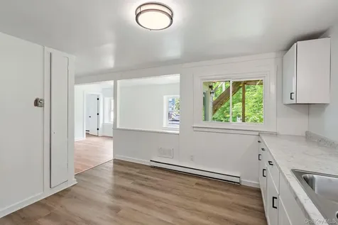 10-24 Conway Place Kingston NY 12401
