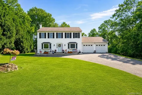 20 Cary Road Hyde Park NY 12538