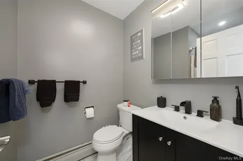 20 Cary Road Hyde Park NY 12538