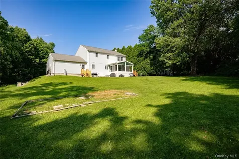 20 Cary Road Hyde Park NY 12538