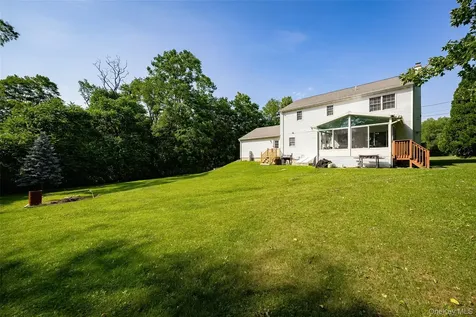 20 Cary Road Hyde Park NY 12538