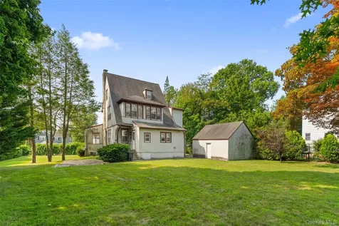 33 Deerfield Avenue Eastchester NY 10709