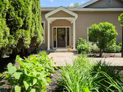 139 Jeffrey Lane Hurley NY 12443