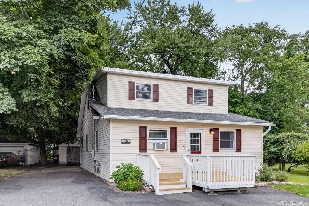166 E Main Street Washingtonville NY 10992