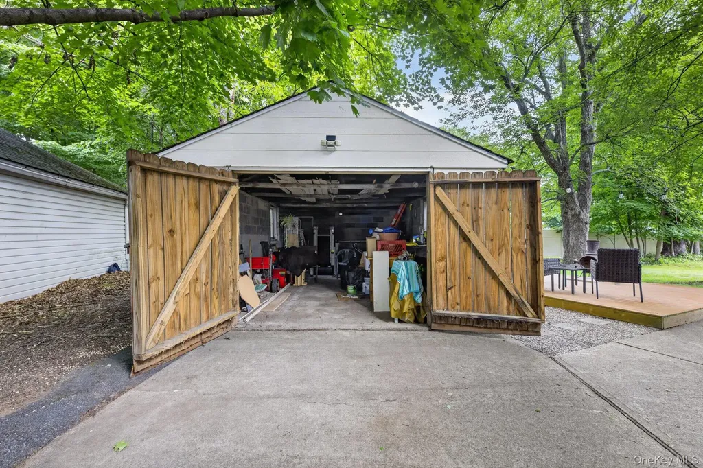 166 E Main Street Washingtonville NY 10992