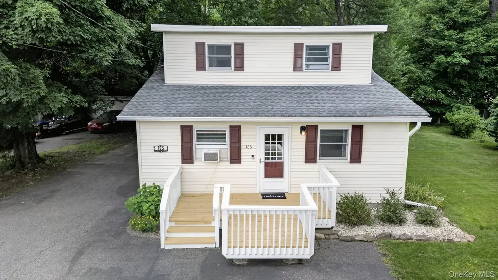 166 E Main Street Washingtonville NY 10992