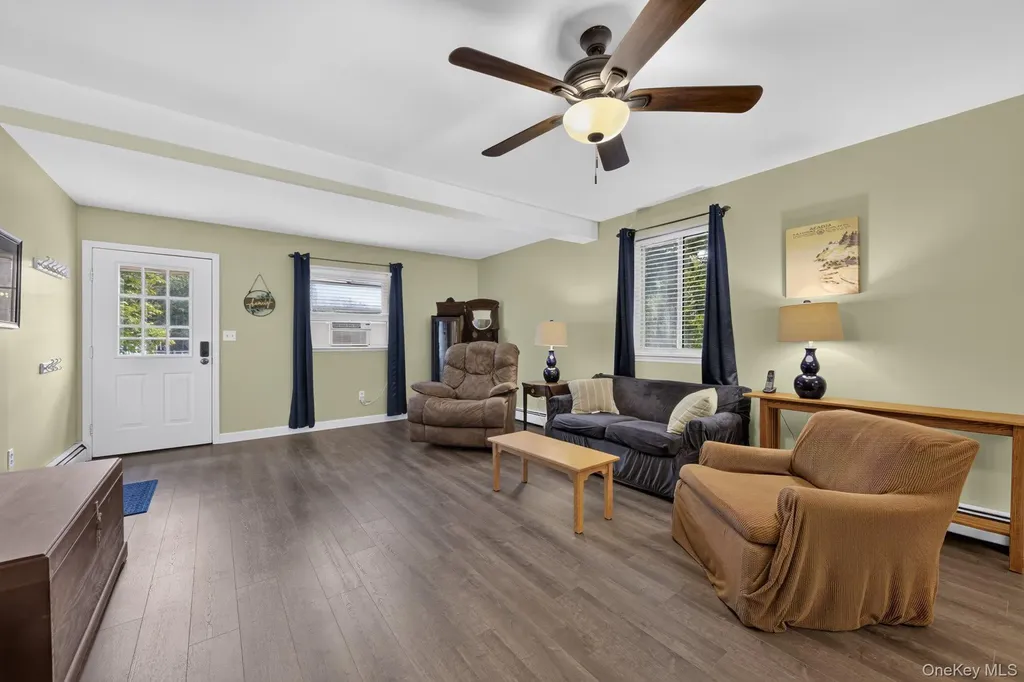 166 E Main Street Washingtonville NY 10992