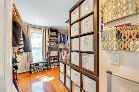 158 South Street Manorville NY 11949