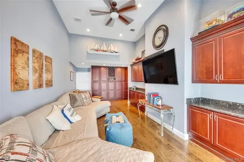 158 South Street Manorville NY 11949