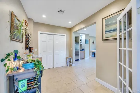 158 South Street Manorville NY 11949
