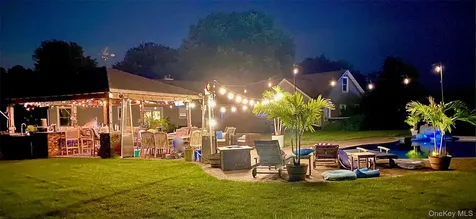 158 South Street Manorville NY 11949