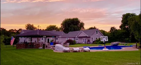 158 South Street Manorville NY 11949