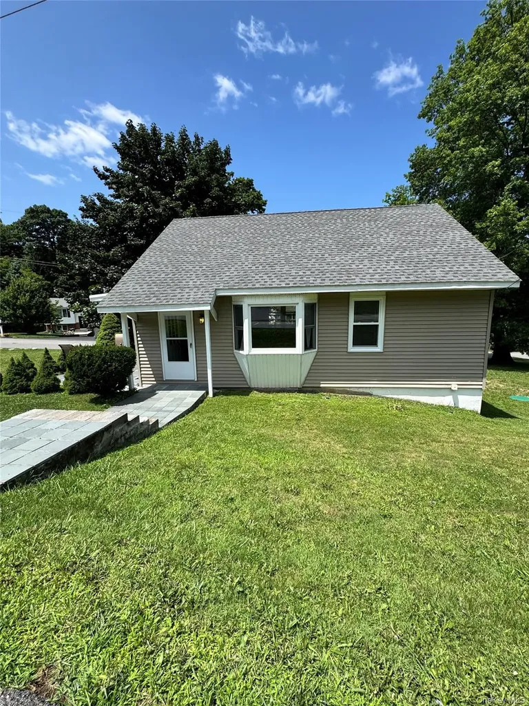 35 Willow Road Beacon NY 12508