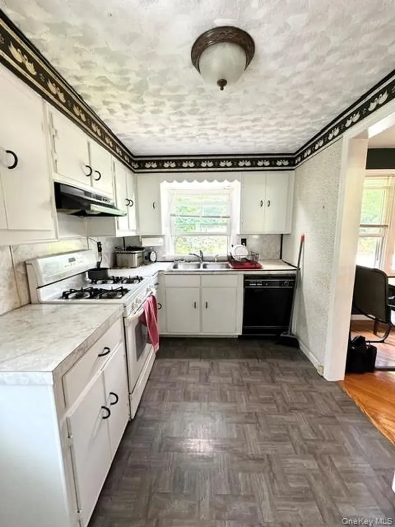 35 Willow Road Beacon NY 12508