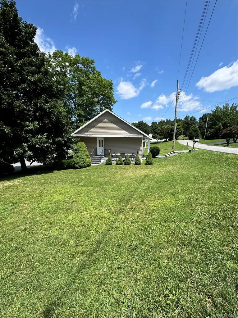 35 Willow Road Beacon NY 12508