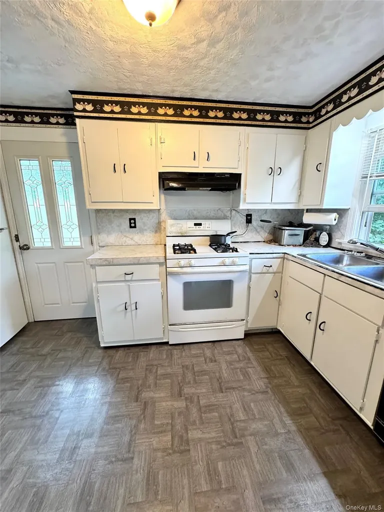 35 Willow Road Beacon NY 12508