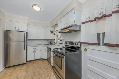 21 Bruce Lane Farmingdale NY 11735