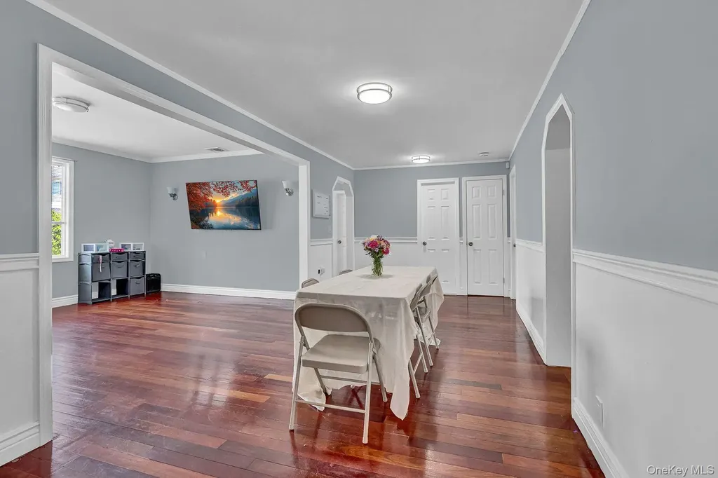 75 2nd Avenue East Rockaway NY 11518